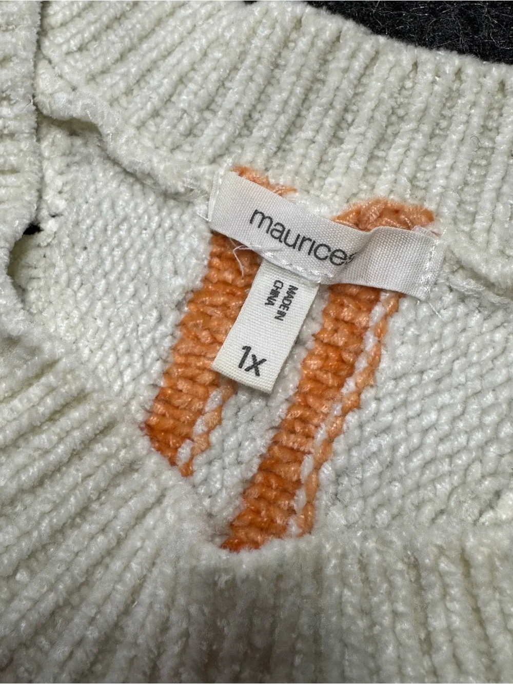 Maurices Women’s 1X (best fit XL) White Multi Color Stripe Knit Pullover Sweater